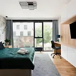 Easy Rent - Gold 30, Basen & Spa, Centrum 24h Check-in