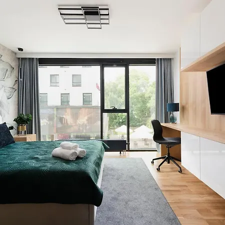 Easy Rent - Gold 30, Basen & Spa, Centrum 24h Check-in